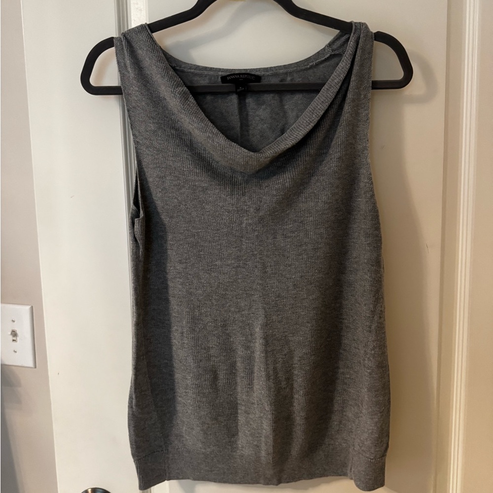 Banana Republic Cowl Neck Sweater Tank size small - Picture 3 of 6